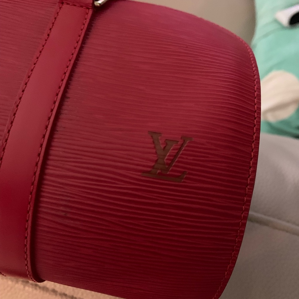 Louis Vuitton Epi Red Shoulder Bag - Picture 6 of 13